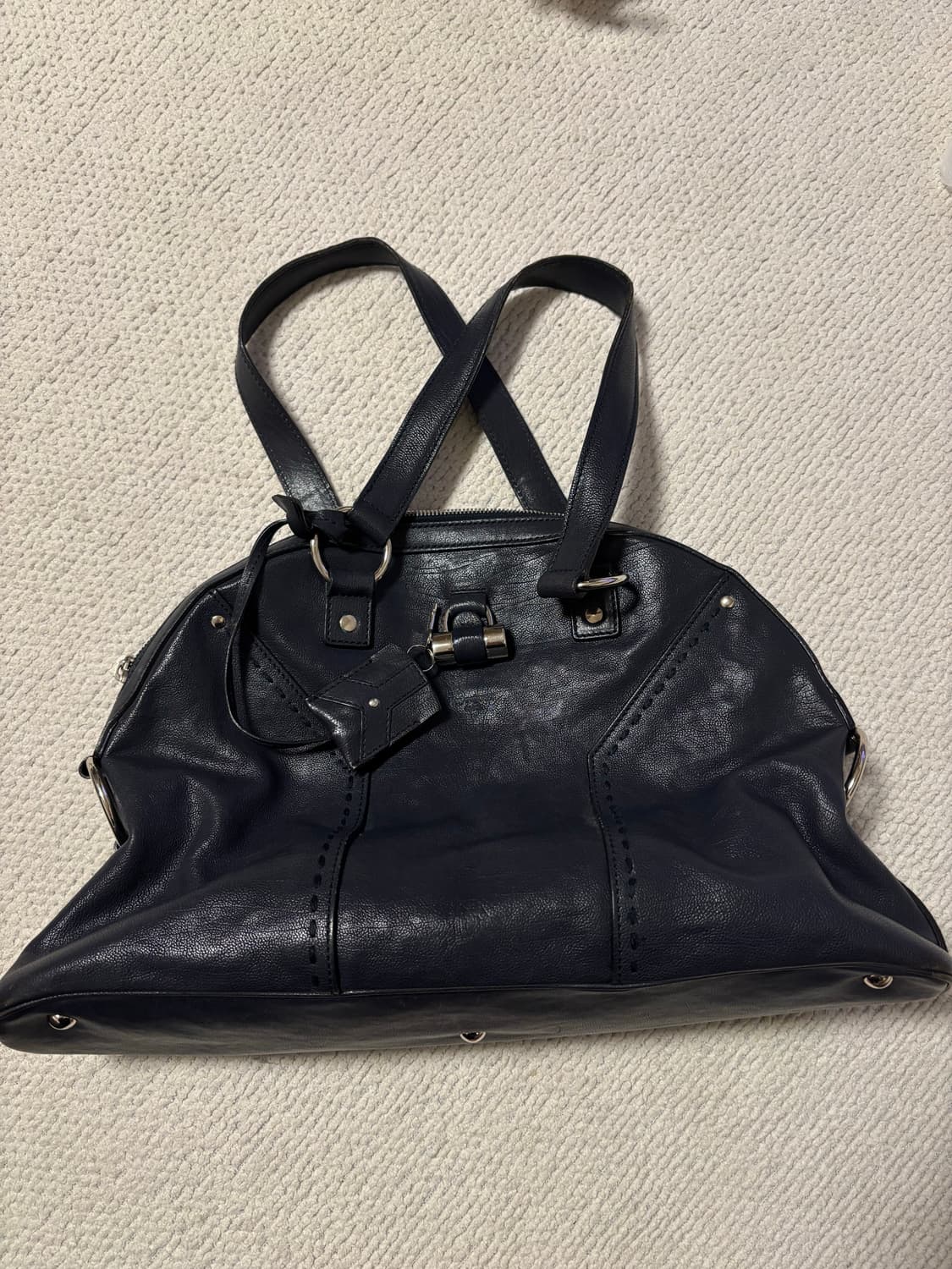 입생로랑 YSL 뮤즈백 네이비 m사이즈 상품이미지1