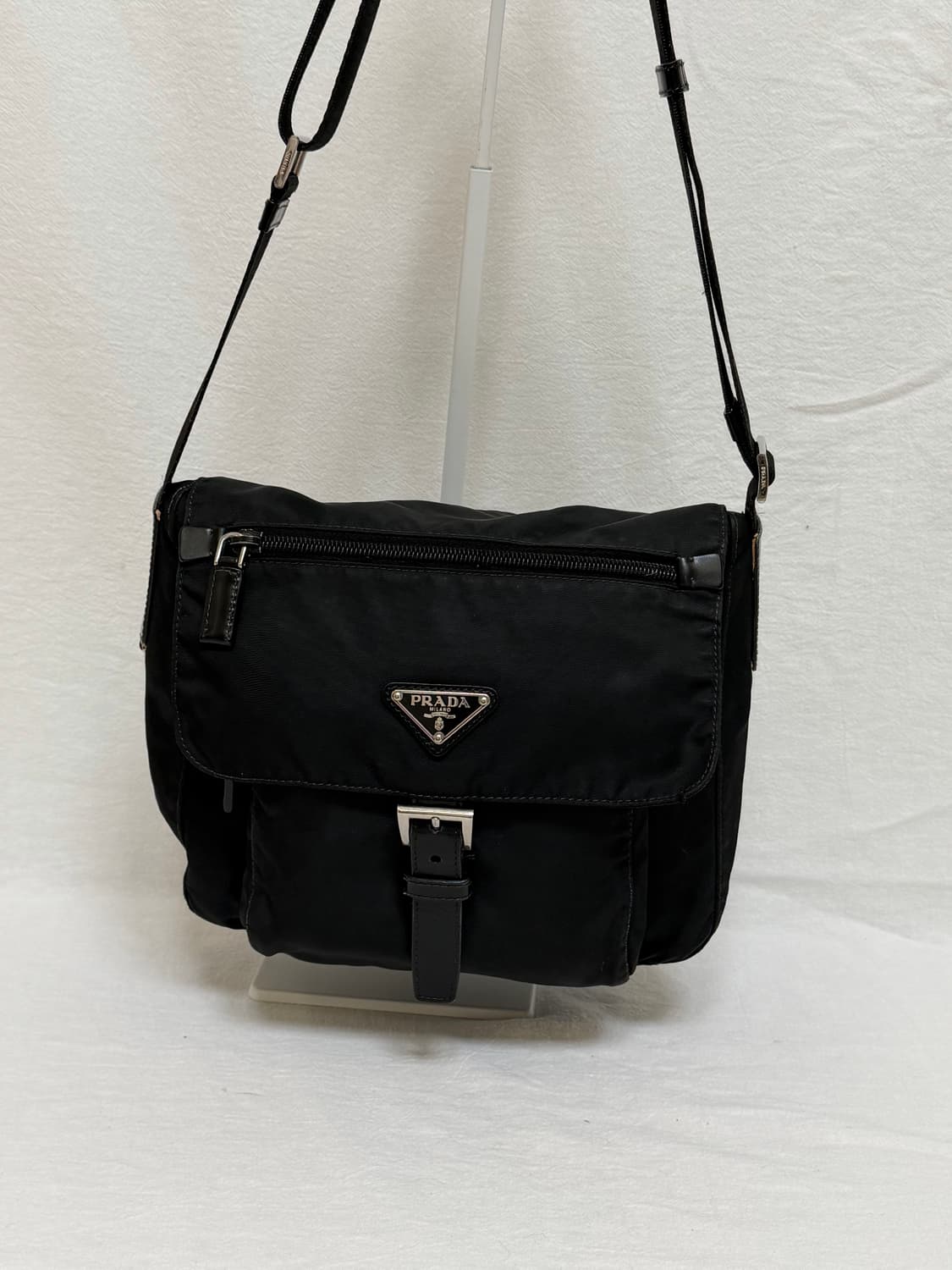정품 프라다 나일론 메신저 크로스백 블랙 주우재백 상품이미지1