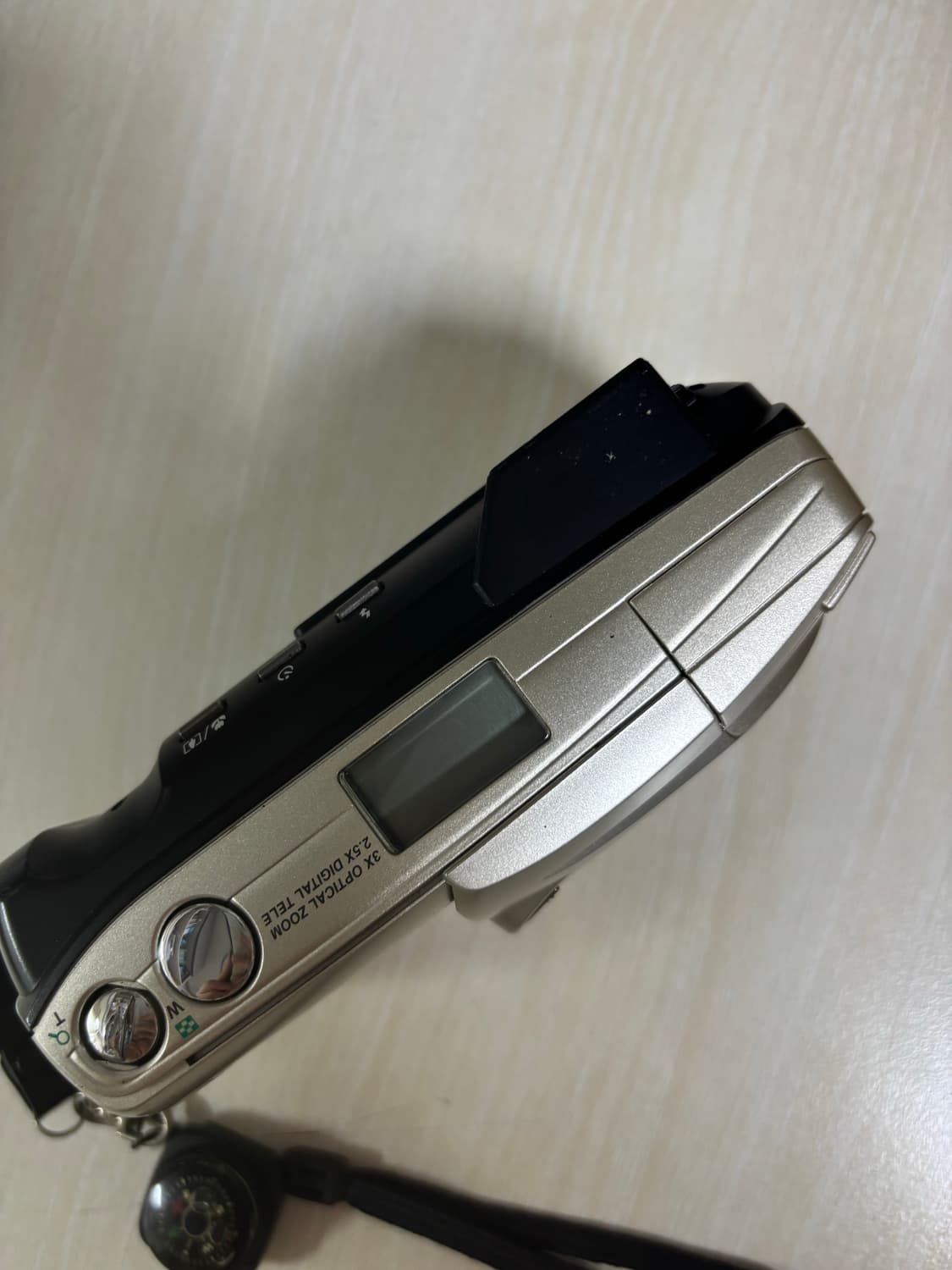 올림푸스 CAMEDIA D-490 ZOOM 디지털 카메라 상품이미지3