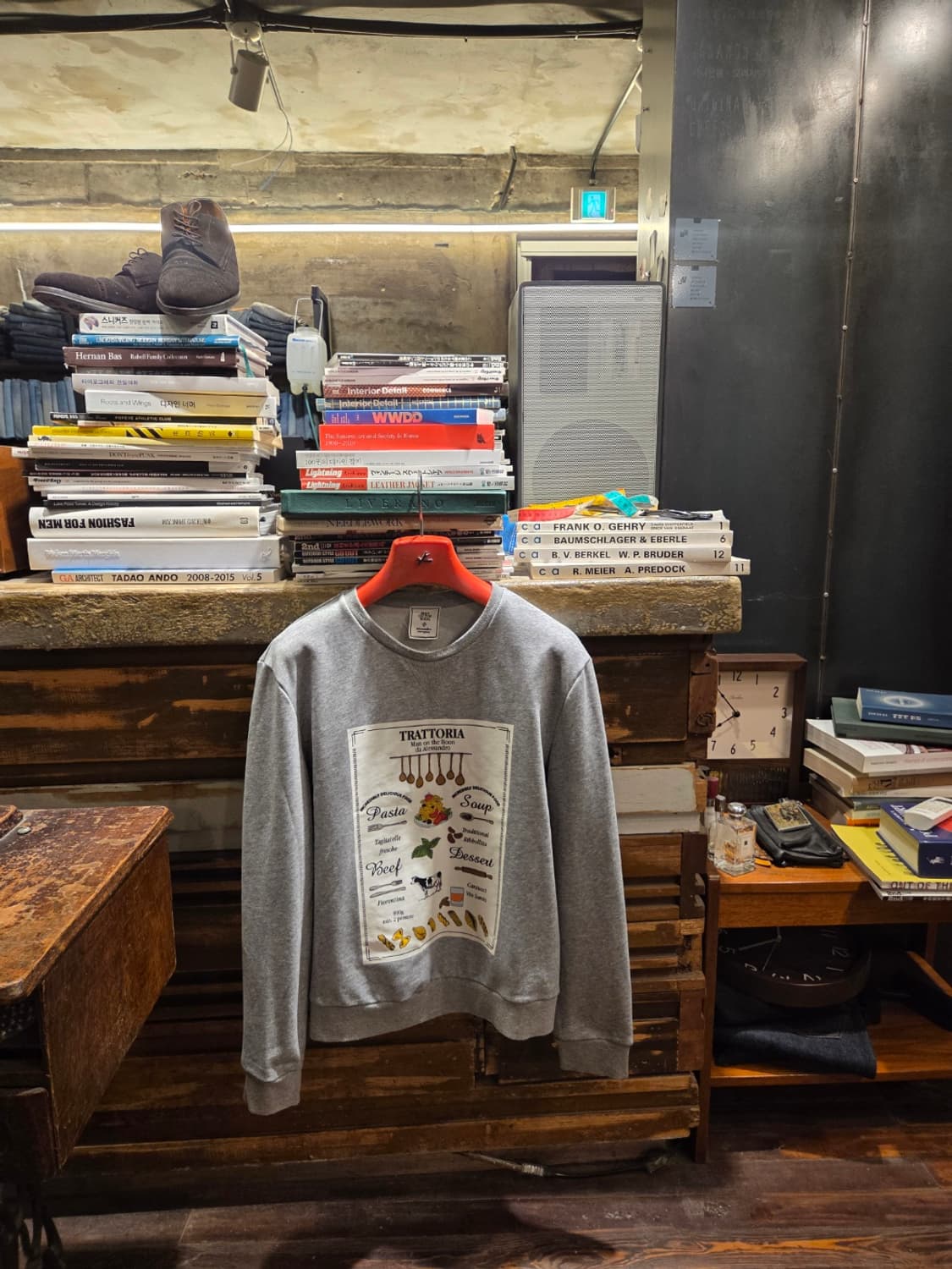 맨온더분 스웻 상품이미지2