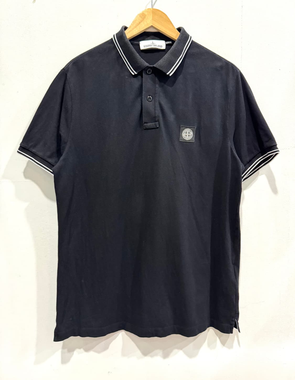 스톤아일랜드 블랙 슬림핏 폴로티셔츠 XL 정품 상품이미지1