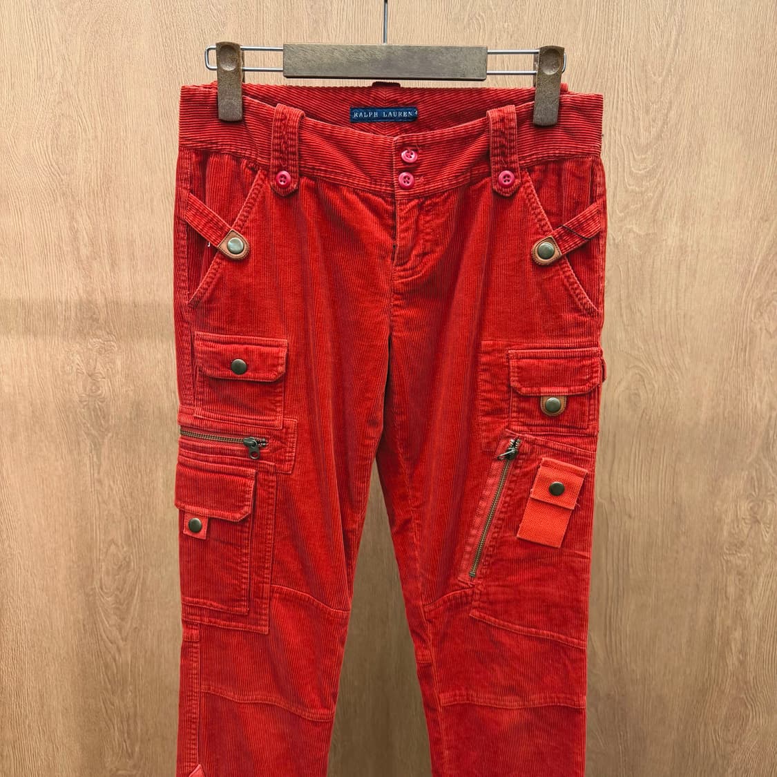폴로 랄프로렌 코듀로이 카고 지퍼 포켓 버튼 디테일 레드 상품이미지4