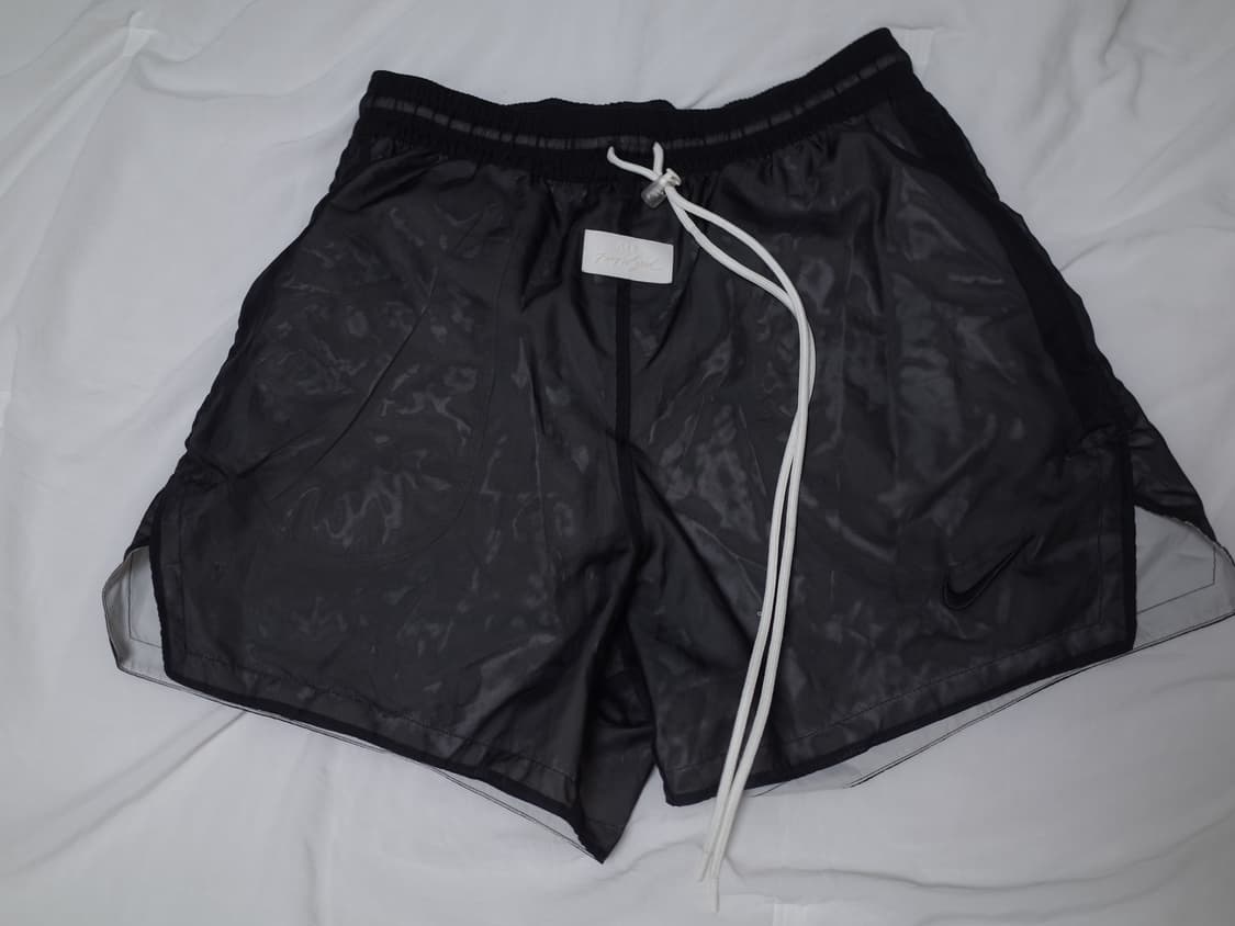 [S] 나이키 x 피어 오브 갓 쇼츠 블랙 BV4420-010 상품이미지4