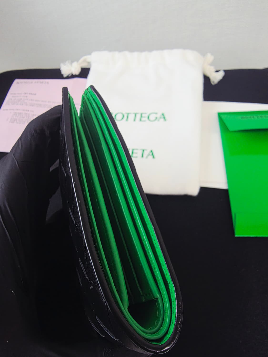 보테가베네타 인트레치아토 투톤반지갑 상품이미지4