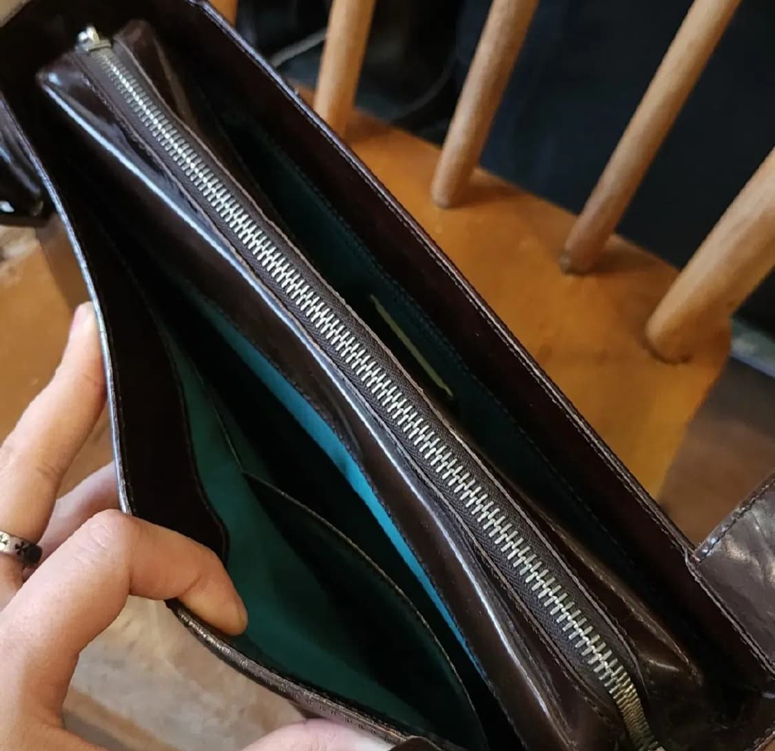 90s 이태리 브라운 페이던트 레더 숄더백 상품이미지8