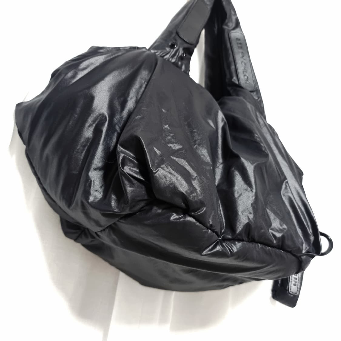 씨바이끌로에 나일론 패딩백 조이라이더 토트백 블랙 상품이미지4