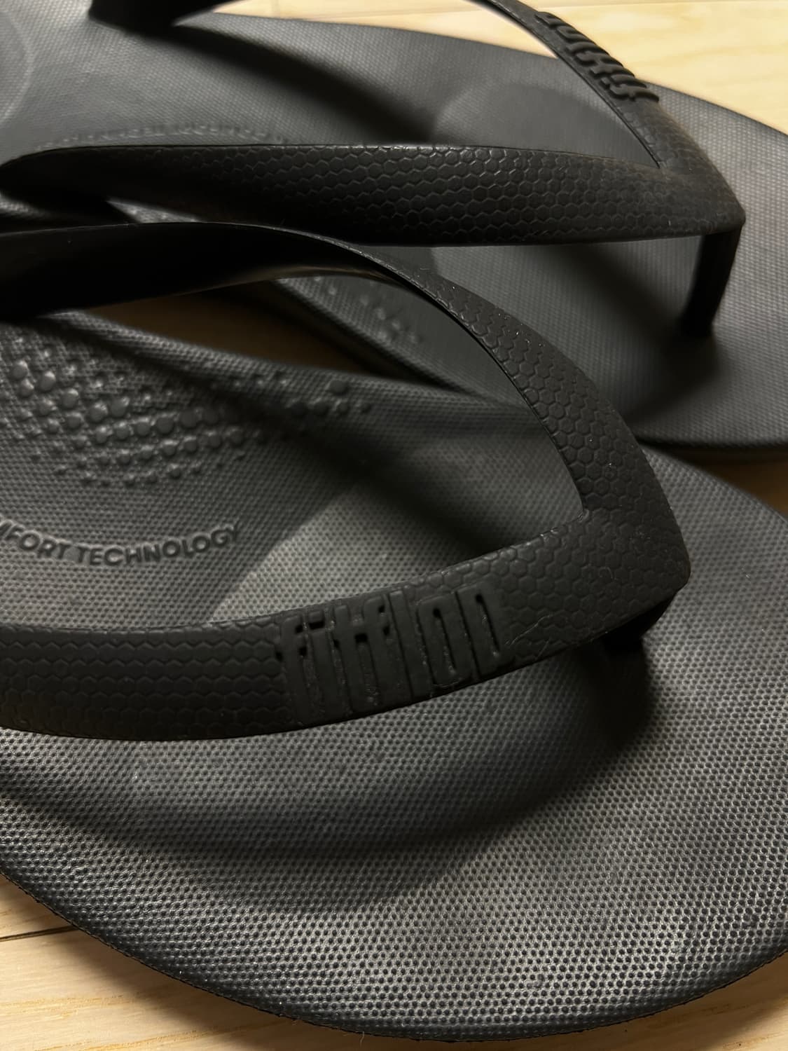 핏플랍 아이쿠션 블랙 쪼리 상품이미지3