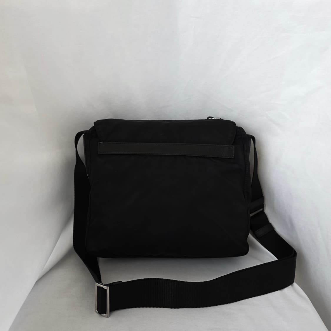 [정품 PRADA] 프라다 포코노 나일론 크로스백 주우재백 남녀공용 상품이미지3