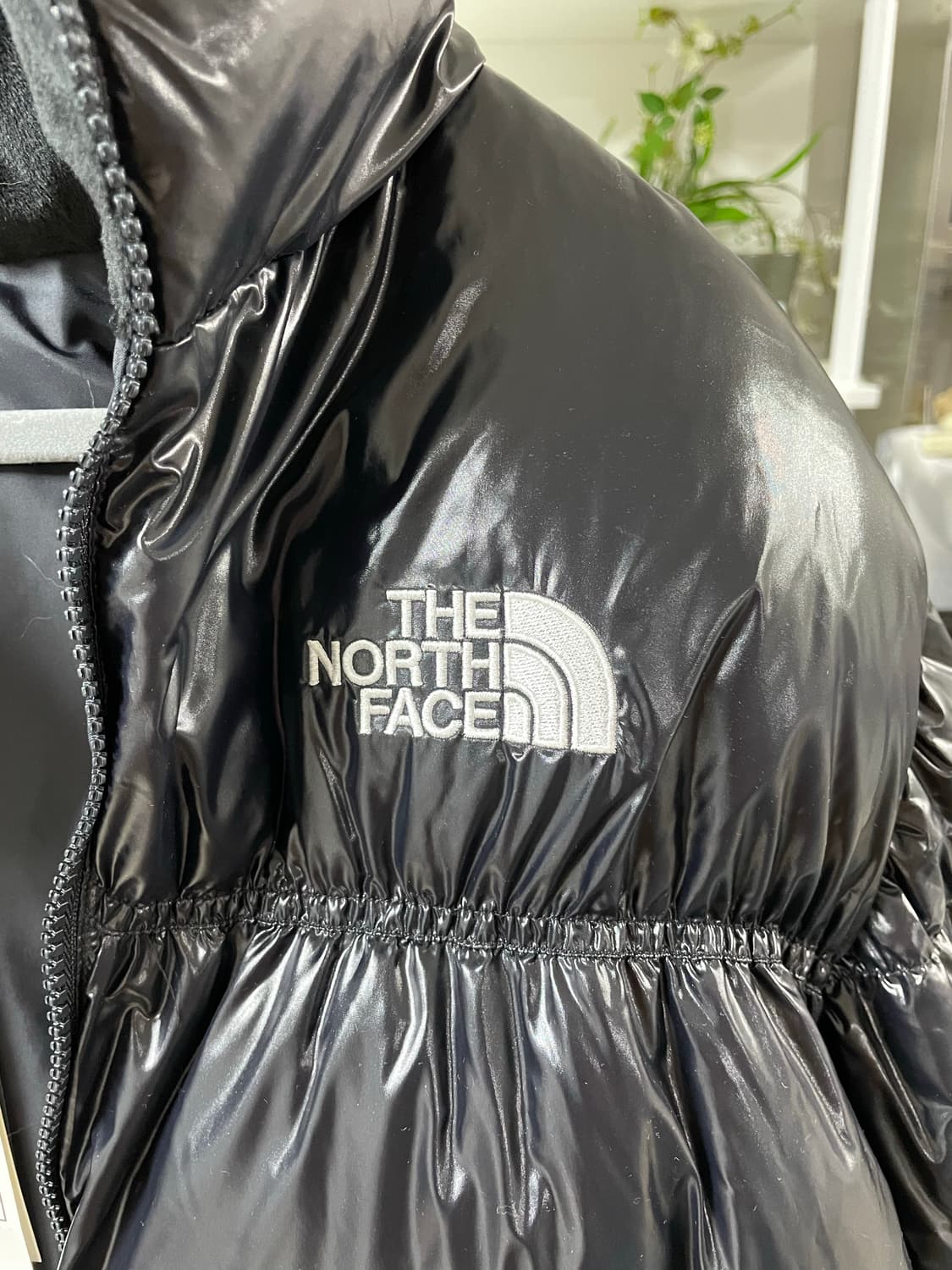 노스페이스 엘라 다운 블랙 95L 상품이미지5