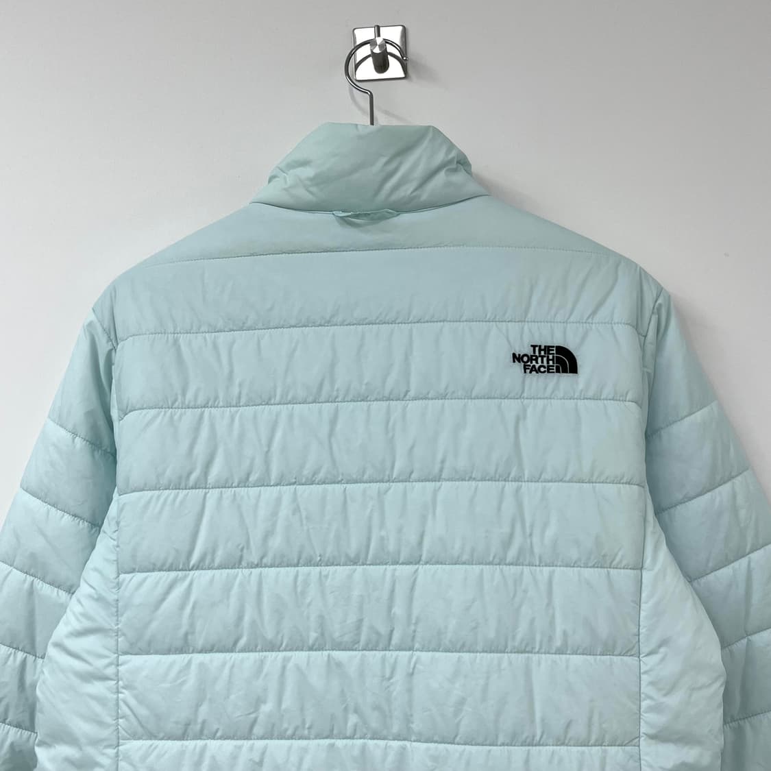 노스페이스 브이모션 하늘색 경량패딩 상품이미지5