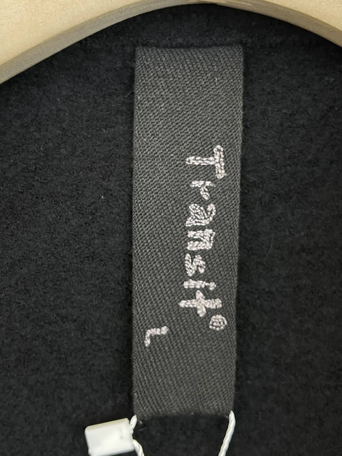 트랜짓 21fw 코티드 플리츠 자켓 상품이미지5