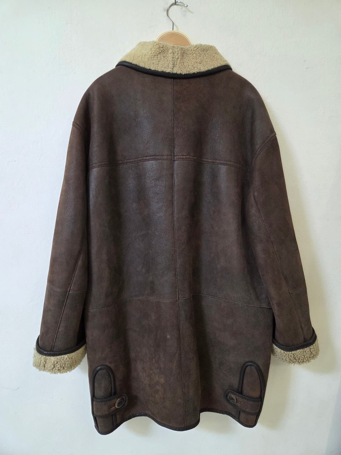 양가죽과 양털로 만들어진 무스탕 자켓 상품이미지4