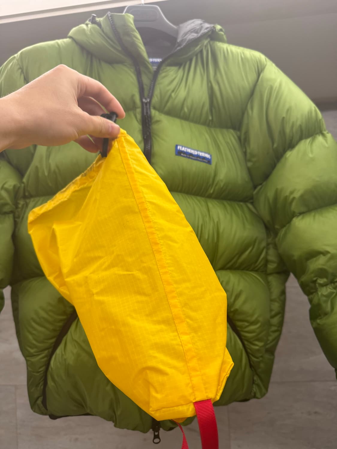 (L)페더드프렌즈 다운 패딩 헬리오스 그라스(구형 유광) 상품이미지4