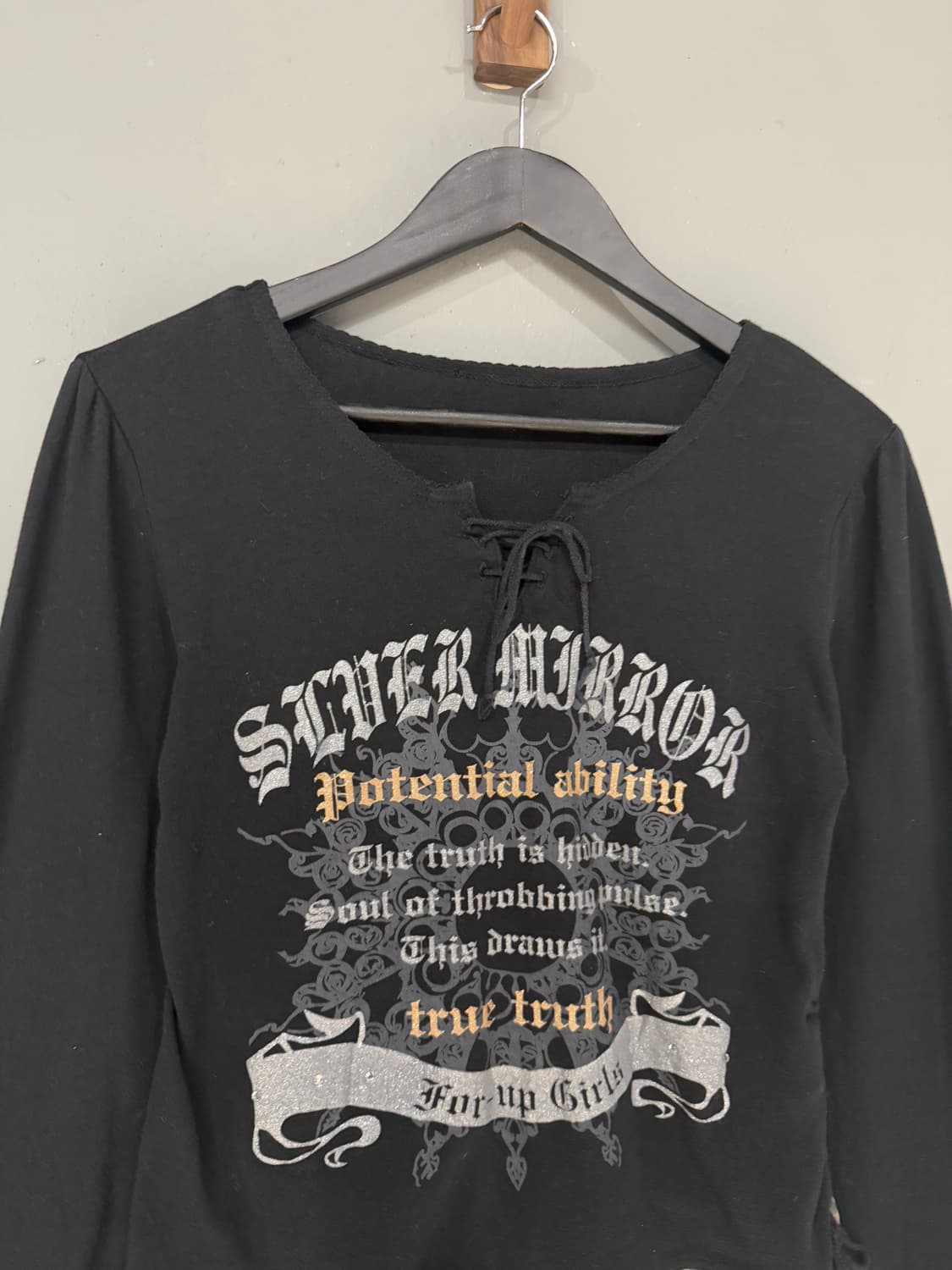 eyelet lettering detail long sleeve 상품이미지8