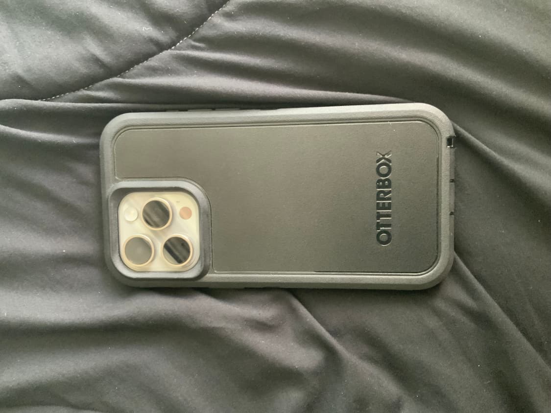 아이폰15프로맥스 오터박스 러기드 케이스 상품이미지1