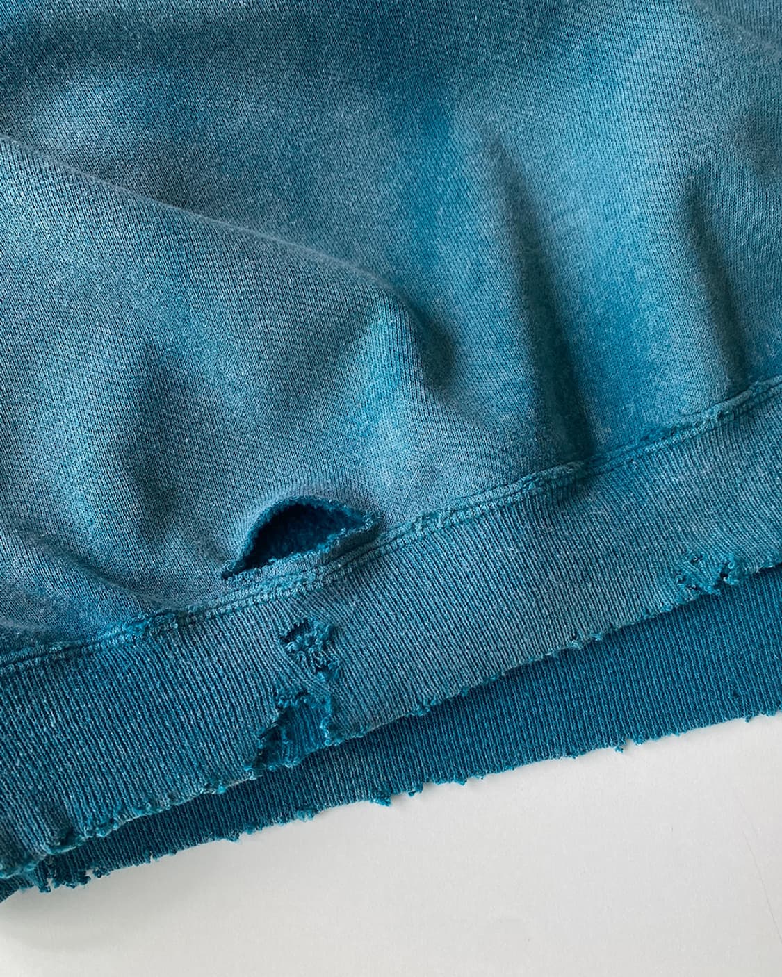 90s 빈티지 디스트로이드 페인팅 플레인 맨투맨 상품이미지8