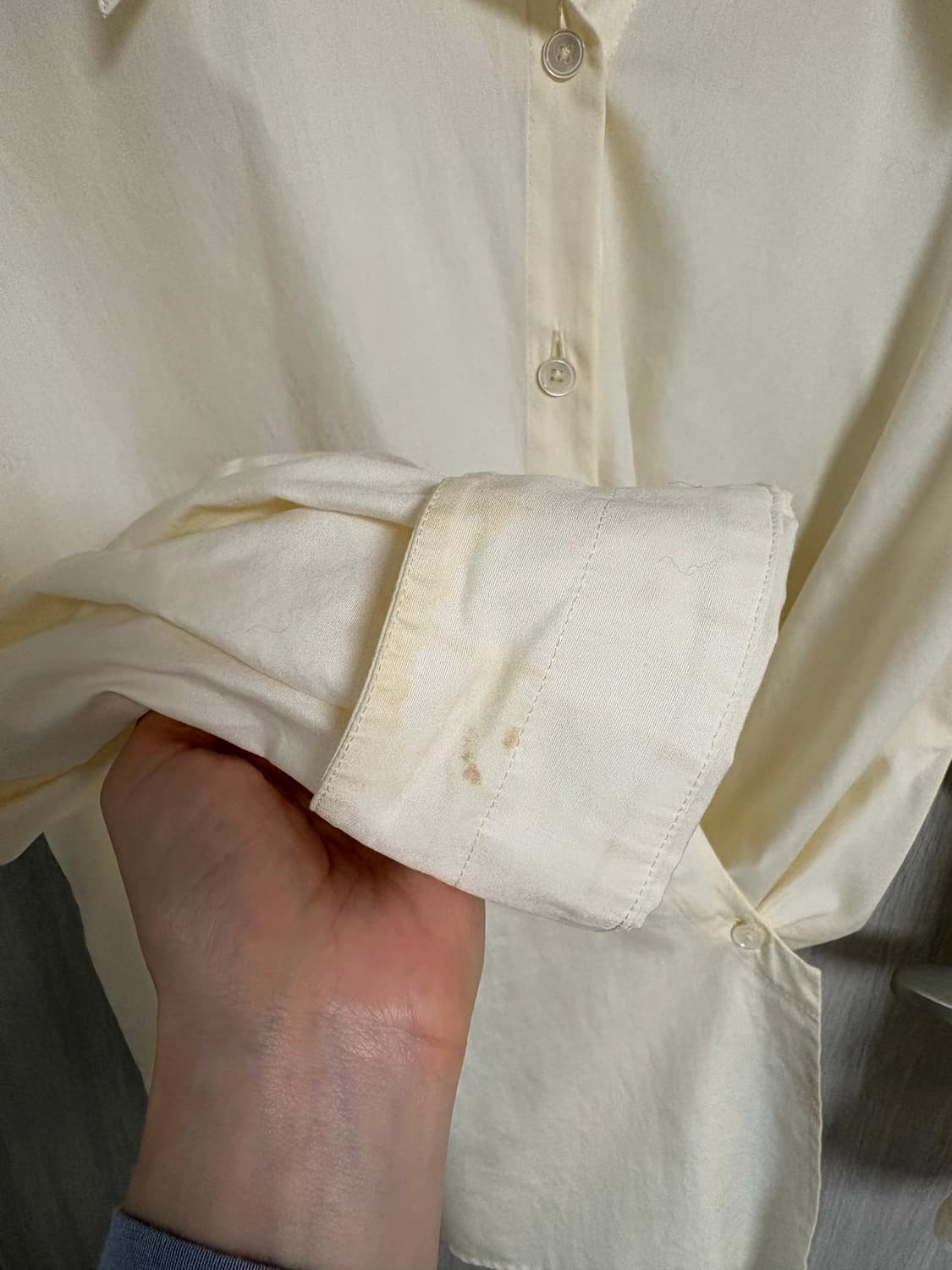 [34] 르메르 트위스트 드레이프 셔츠 상품이미지5