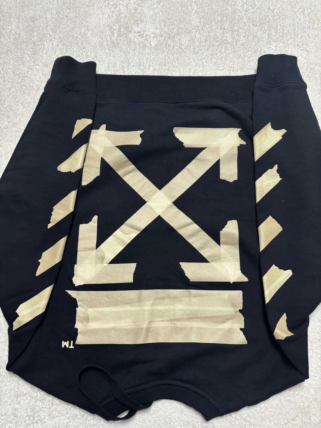 XL 오프화이트 테이프 애로우 맨투맨 OMBA025R20E30002 상품이미지4