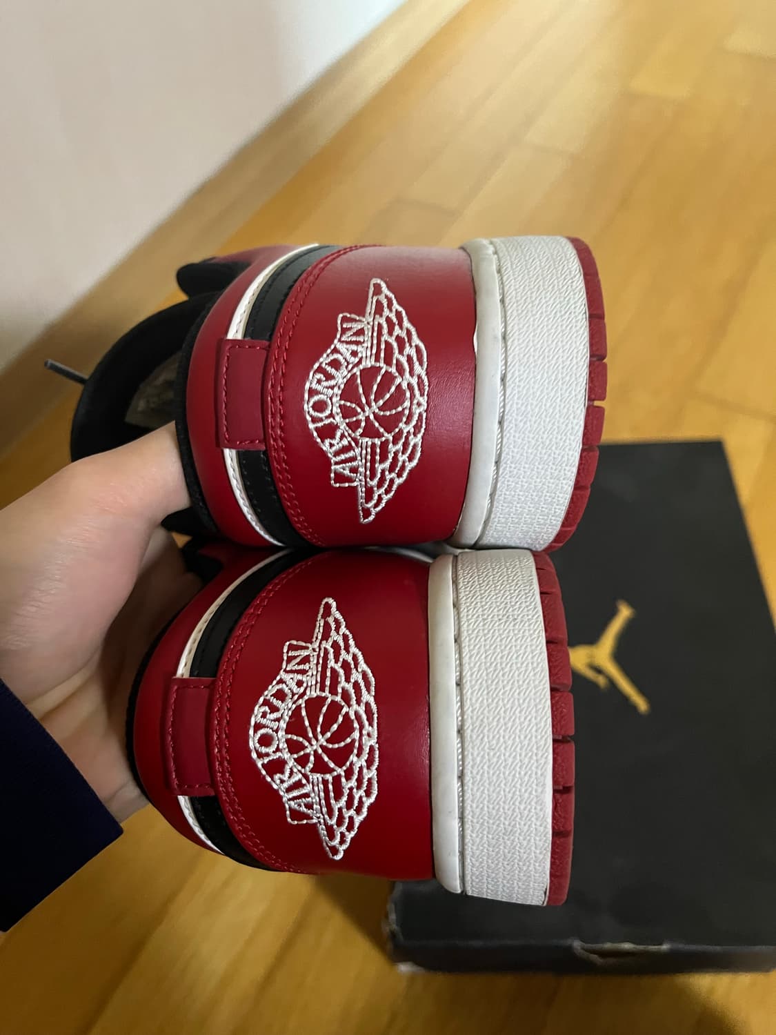 조던 1 레트로 로우 OG 블랙토 265 상품이미지3