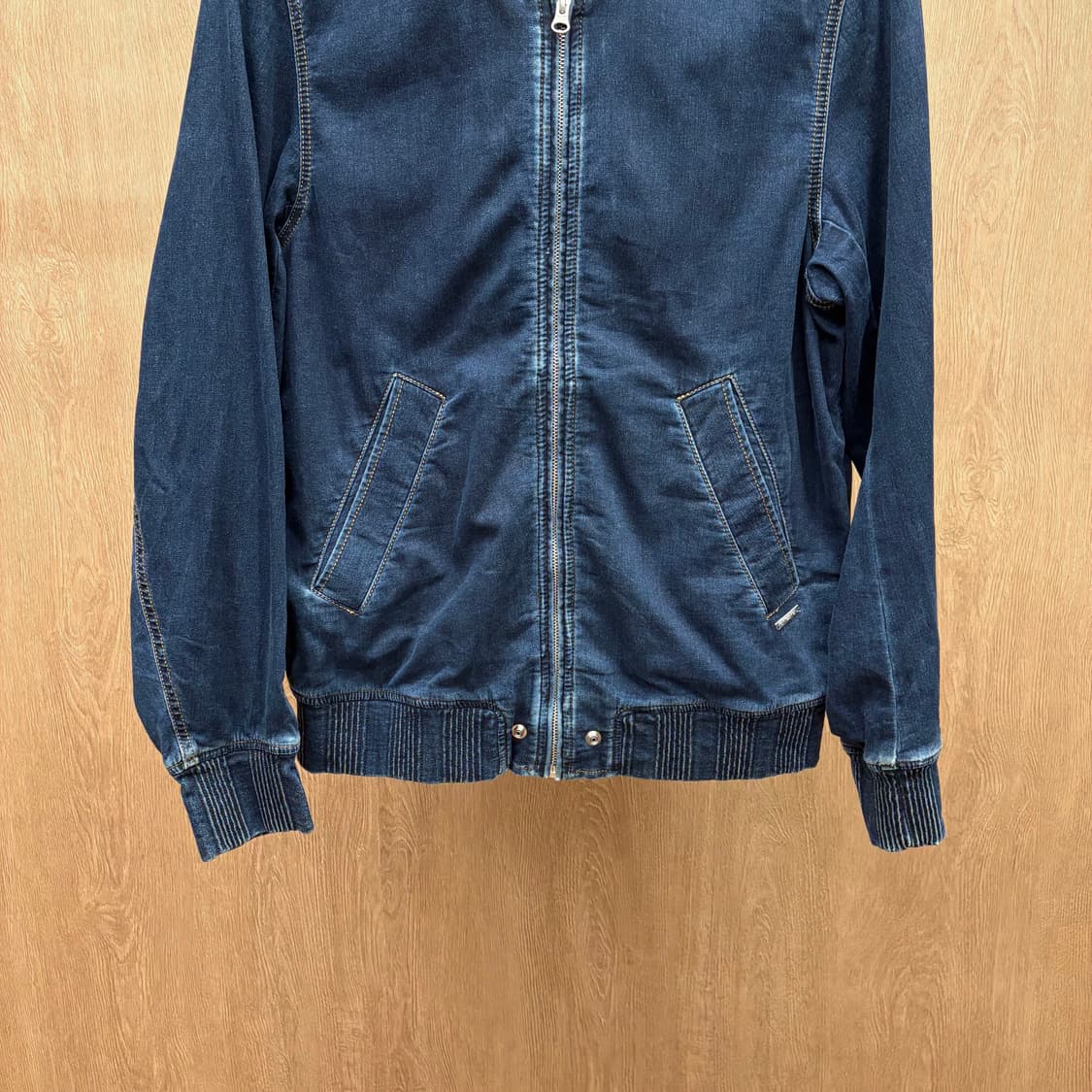 디젤 코튼 집업 자켓 데님 스티치 시보리 커프스 워싱 디테일 빈티지 블루 상품이미지5