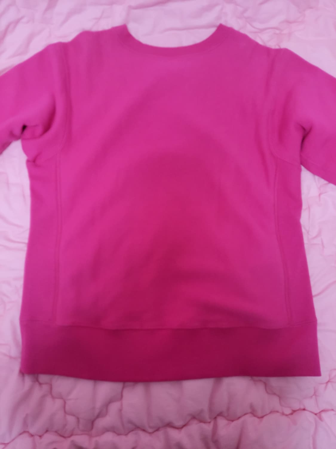 정품)급처상태좋음!구찌 오버핏 박재범,블핑제니 맨투맨 리본브로치 핫핑크티 상품이미지6