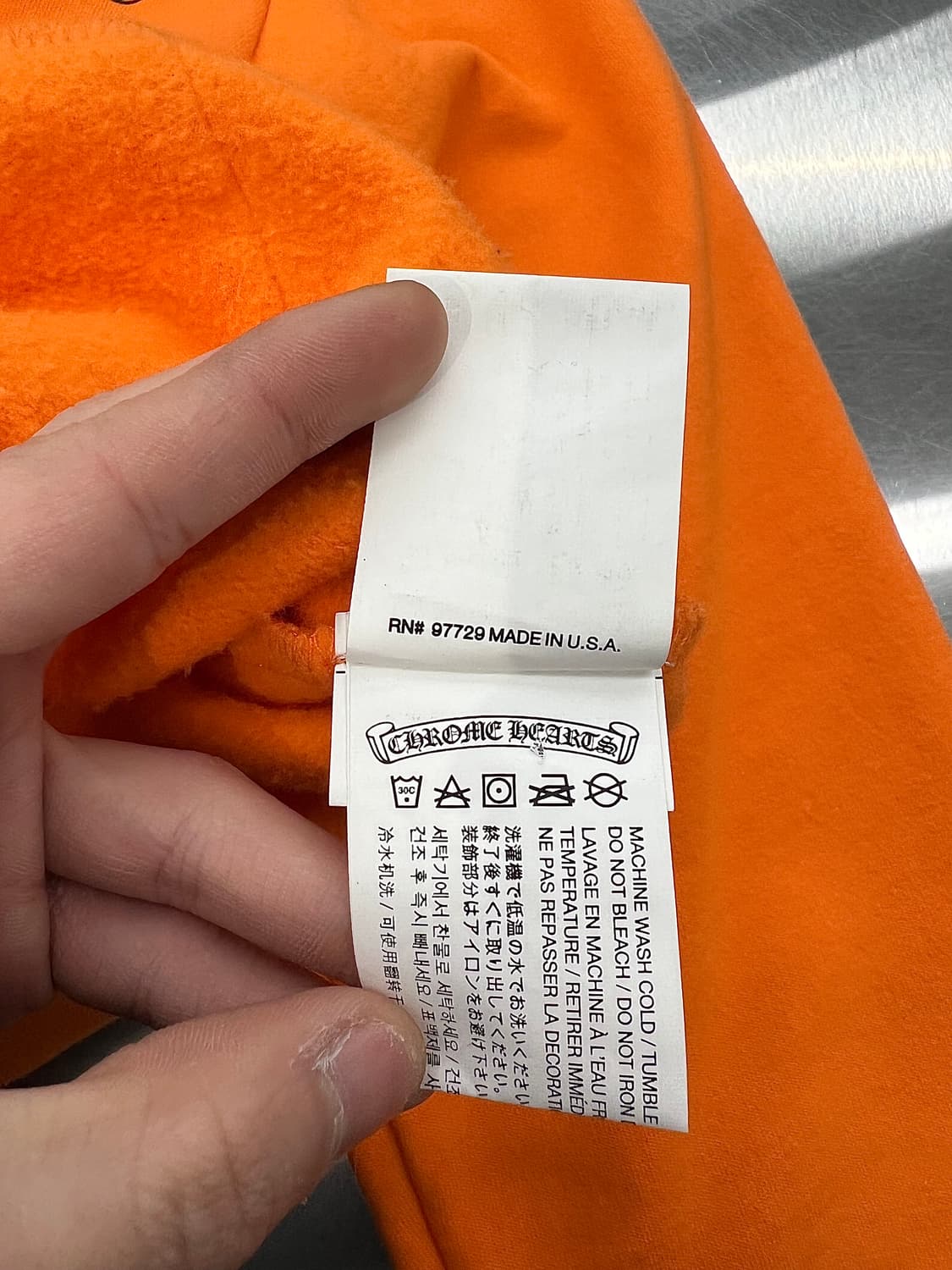 크롬하츠 x 오프화이트 18fw 네온 오렌지 후디 상품이미지8