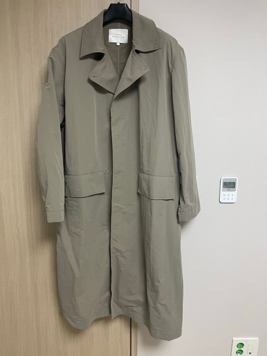 스튜디오니콜슨 코트 팝니다 상품이미지1