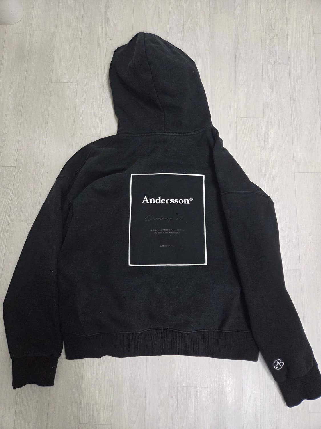 앤더슨벨 블랙 후드티 L사이즈 팝니다 상품이미지2