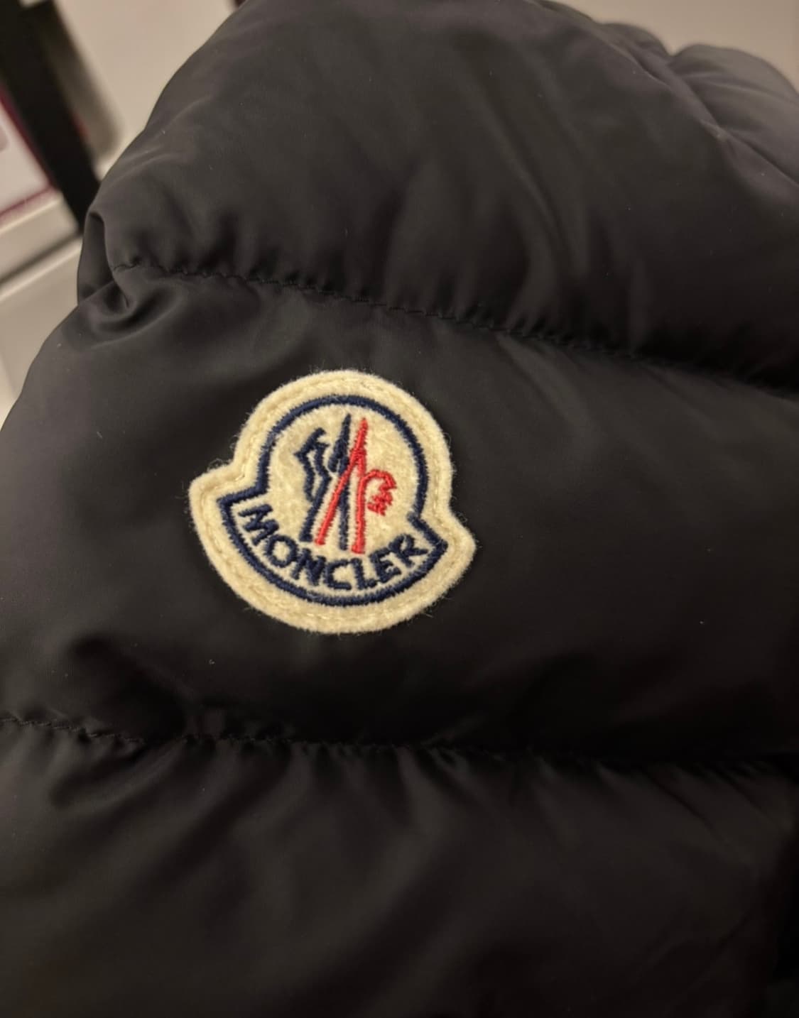 최상급 몽클레어 아미오트 블랙 3사이즈 판매 상품이미지2