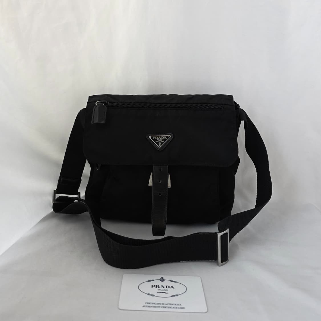 [정품 PRADA] 프라다 포코노 나일론 크로스백 주우재백 남녀공용 상품이미지1