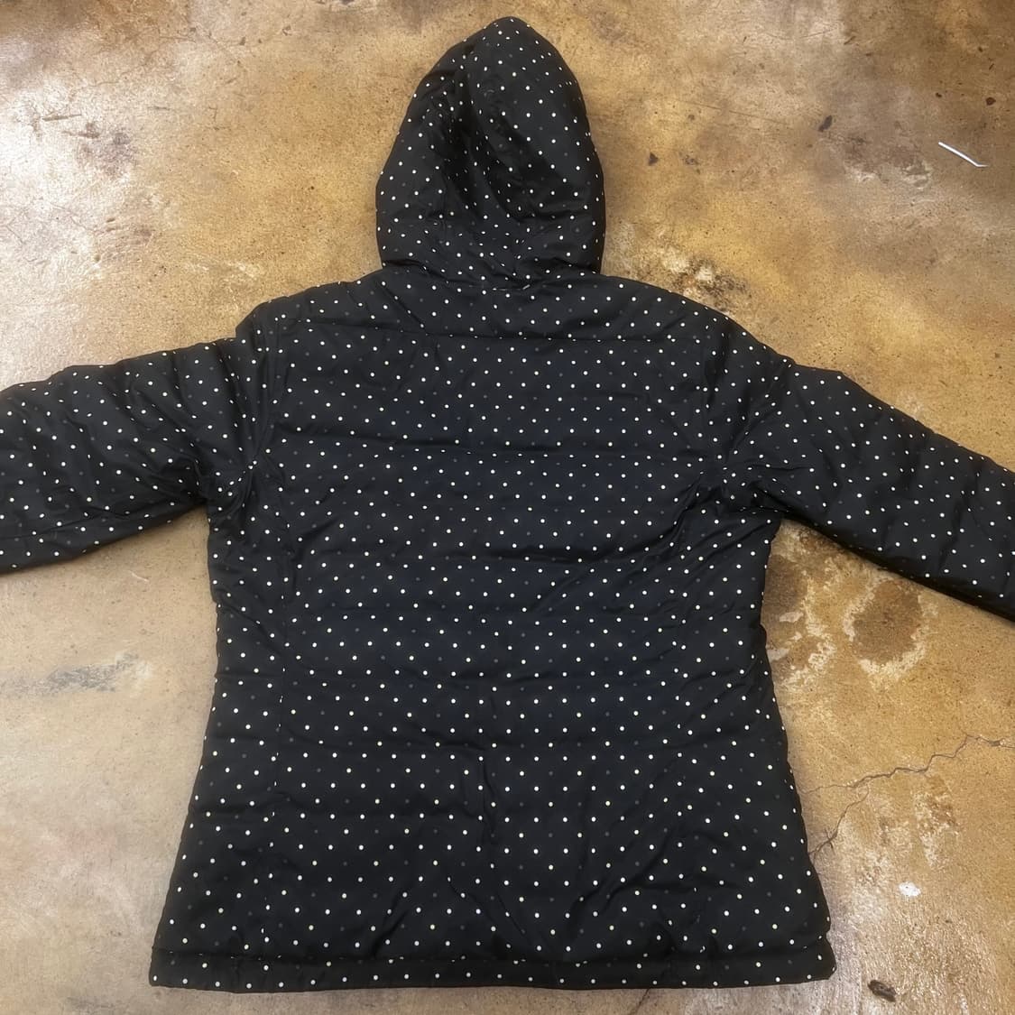 컬럼비아 양면 블랙 도트 경량 얇 패딩  상품이미지4