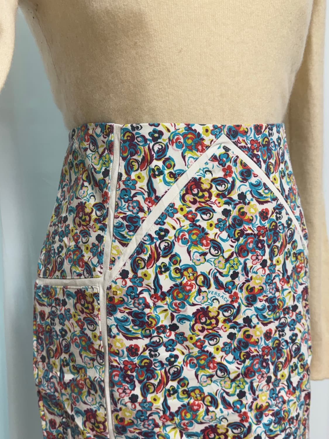 지아니 베르사체 플라워패턴 미디 스커트 42 상품이미지1