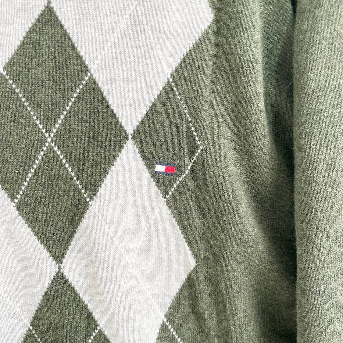 C1 타미힐피거 브이넥 아가일 니트 105사이즈 상품이미지4