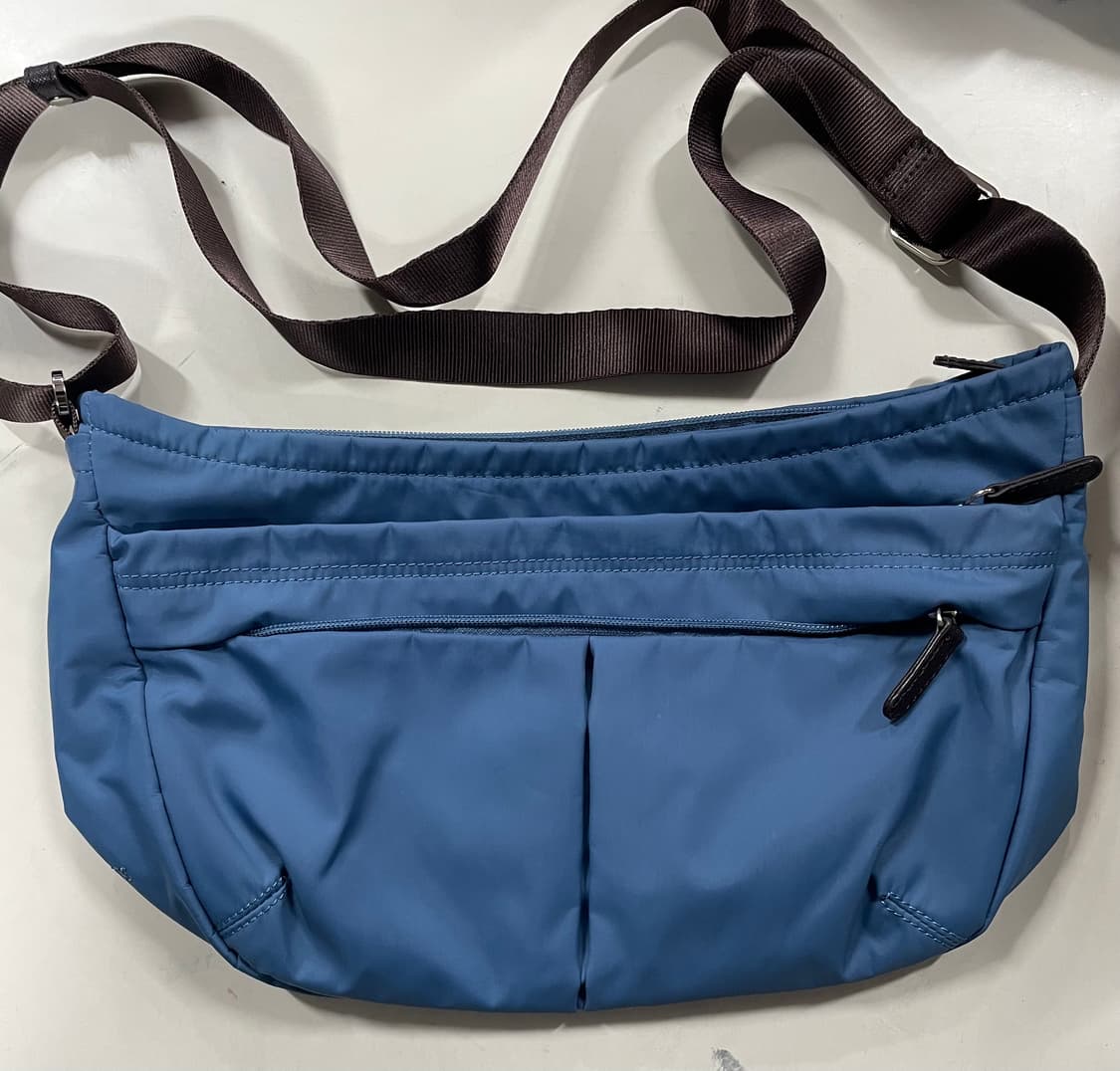 Y’SACCS 크로스백 상품이미지1