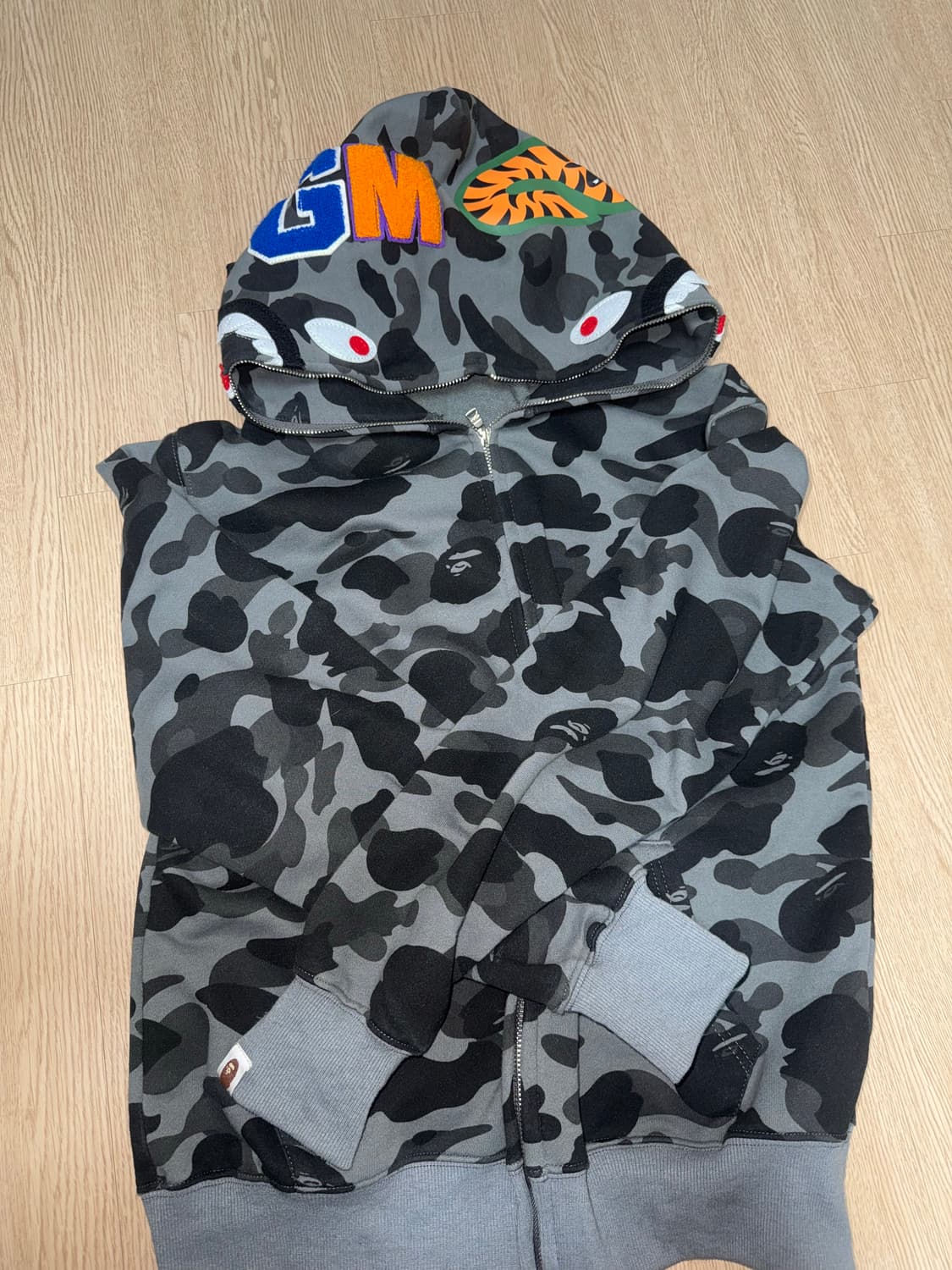 베이프 샤크후드 상품이미지3