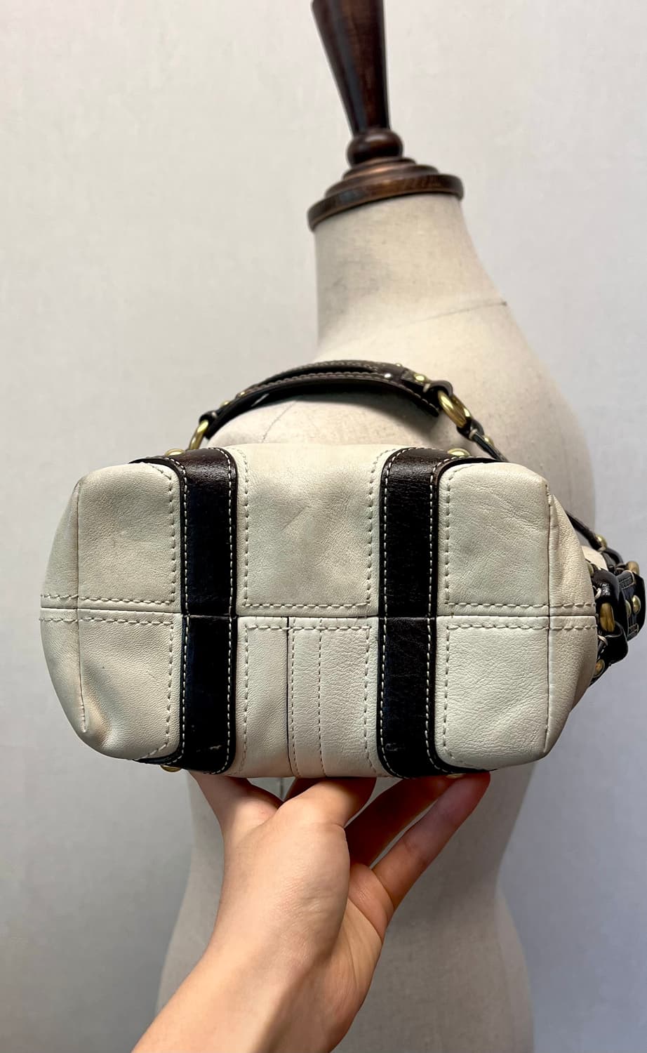 90s coach carly carmel 카멜 브라운 레더 숄더백  상품이미지9