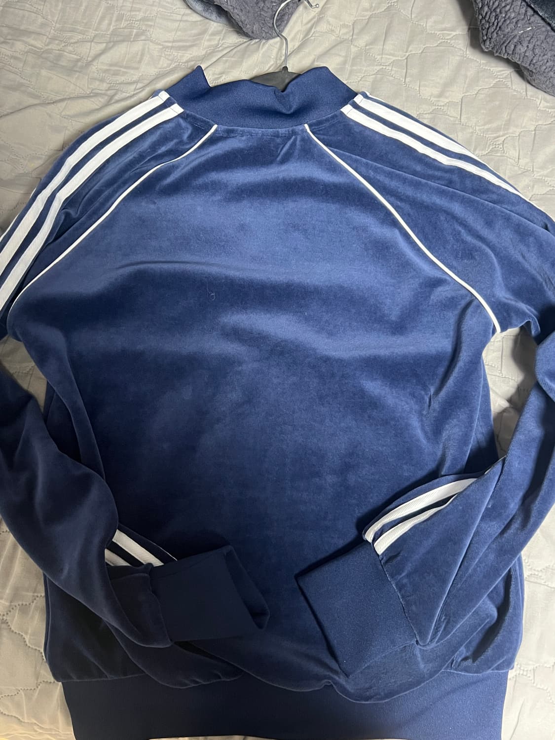 아디다스 벨루어 트랙탑 져지 m 상품이미지3