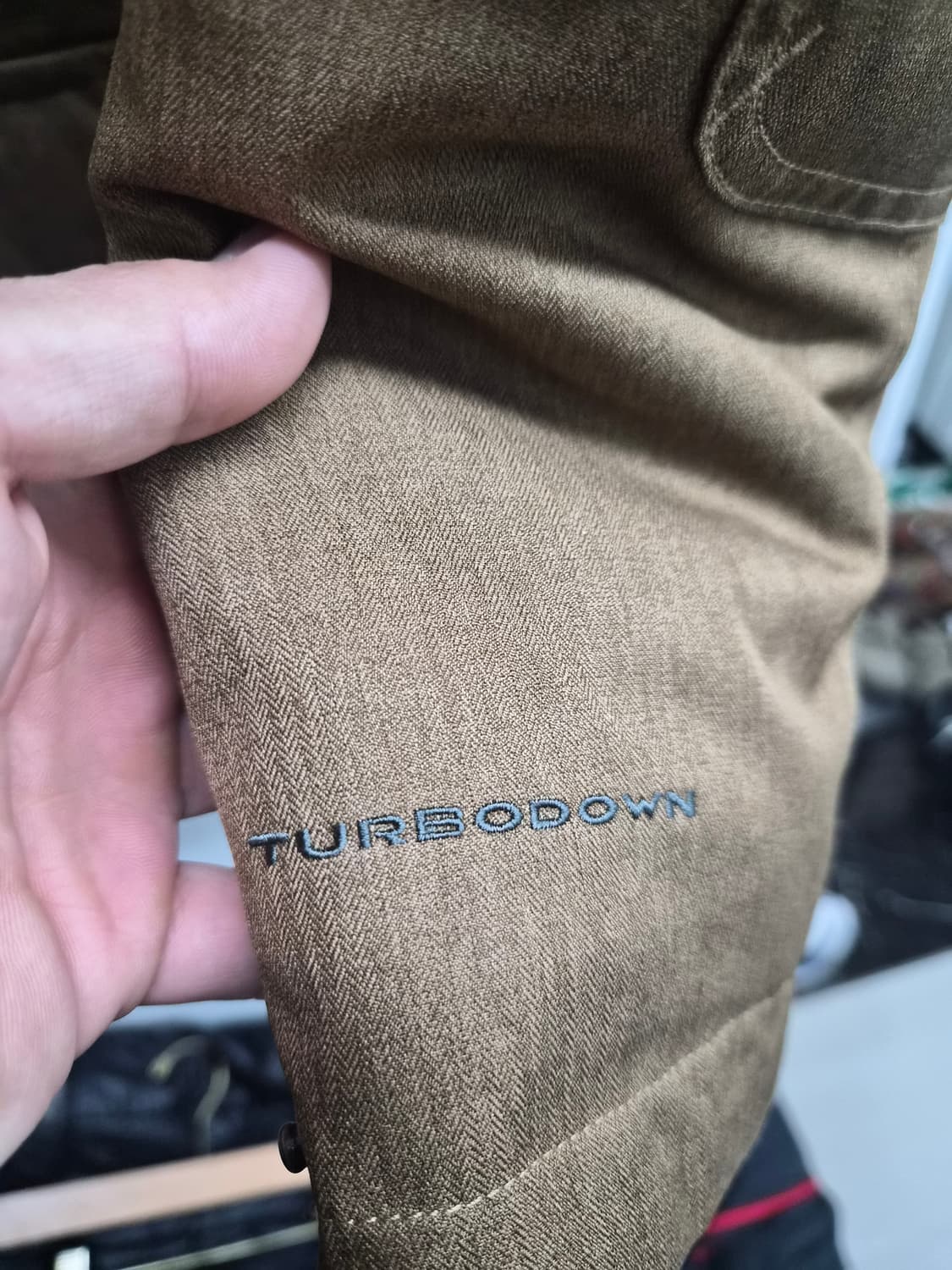 M) 컬럼비아 덕다운 패딩 팝니다 상품이미지3