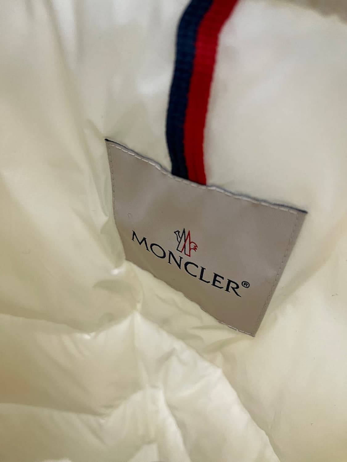 여) 몽클레어 경량 숏패딩  상품이미지5