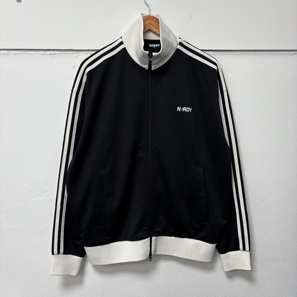 널디 클래식 NY 트랙탑 상품이미지1