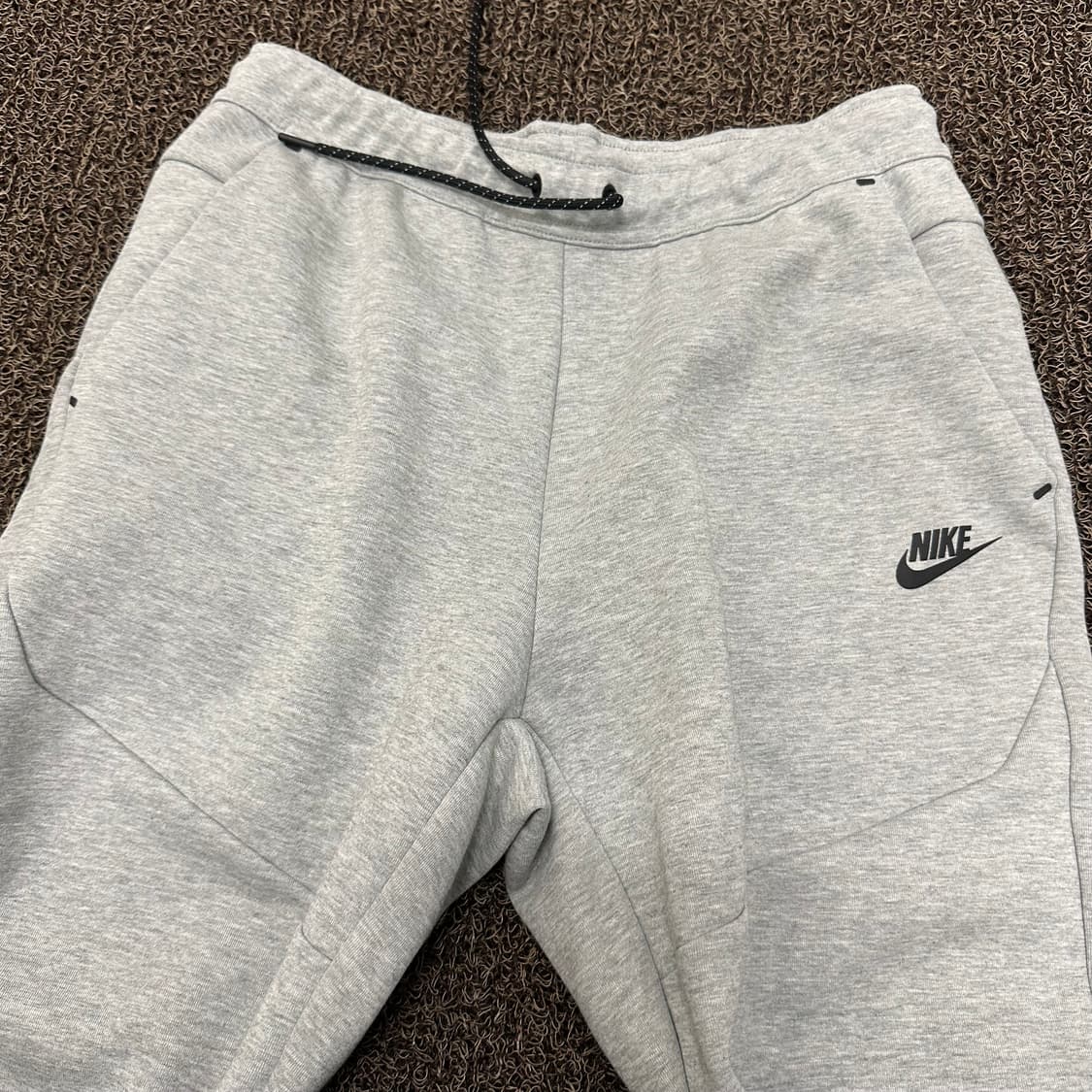 NIKE 나이키 테크 조거팬츠 운동복 그레이 L 상품이미지3