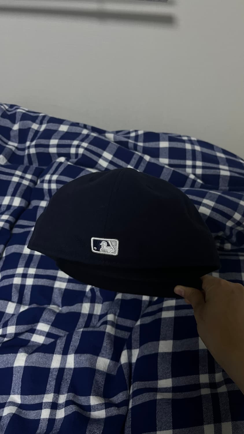 뉴에라 59FIFTY 뉴욕 양키스 캡 7 1/2 네이비 상품이미지2