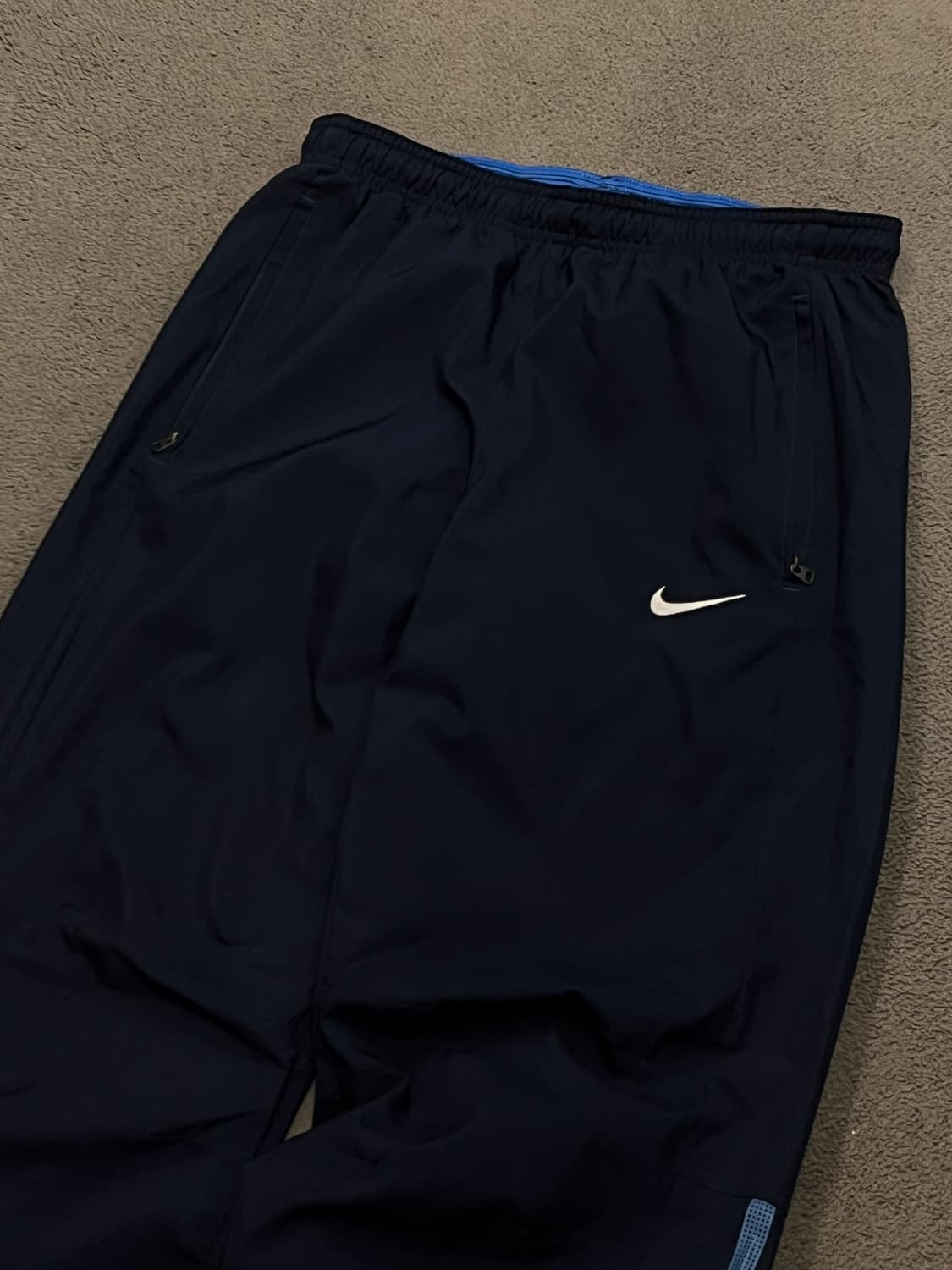 나이키 올드스쿨 토탈90 나일론 와이드 팬츠 처분  상품이미지2