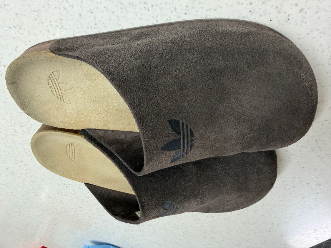 아디다스 아디뮬 슬라이드 다크 브라운 다크 브라운 검 상품이미지7