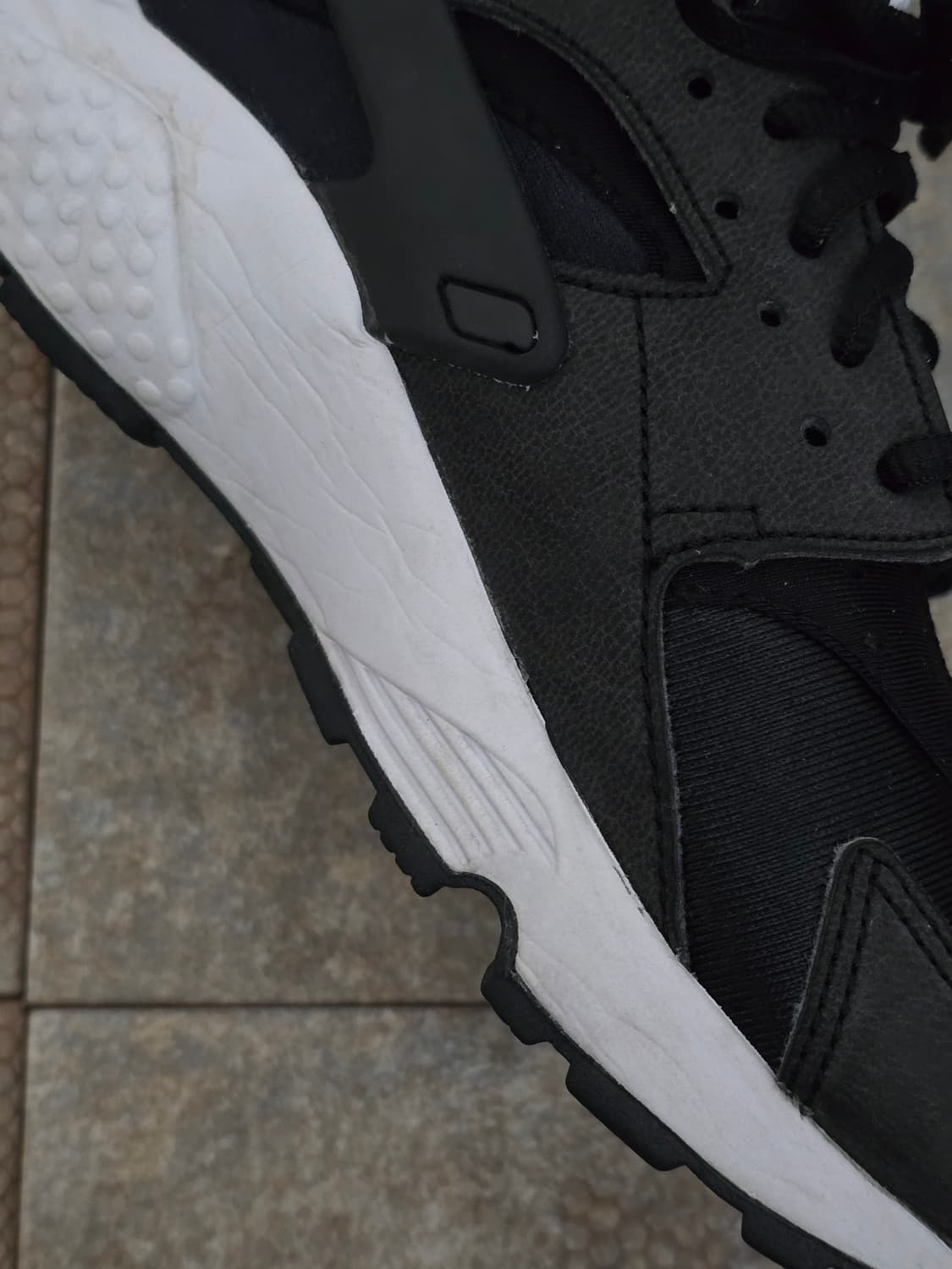 (230)나이키 에어 허라취 런 검흰 상품이미지5