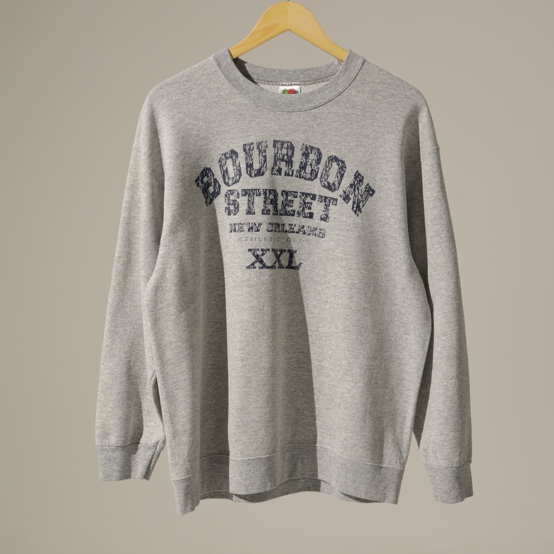 프룻오브더룸 빈티지 프린팅 맨투맨 상품이미지1