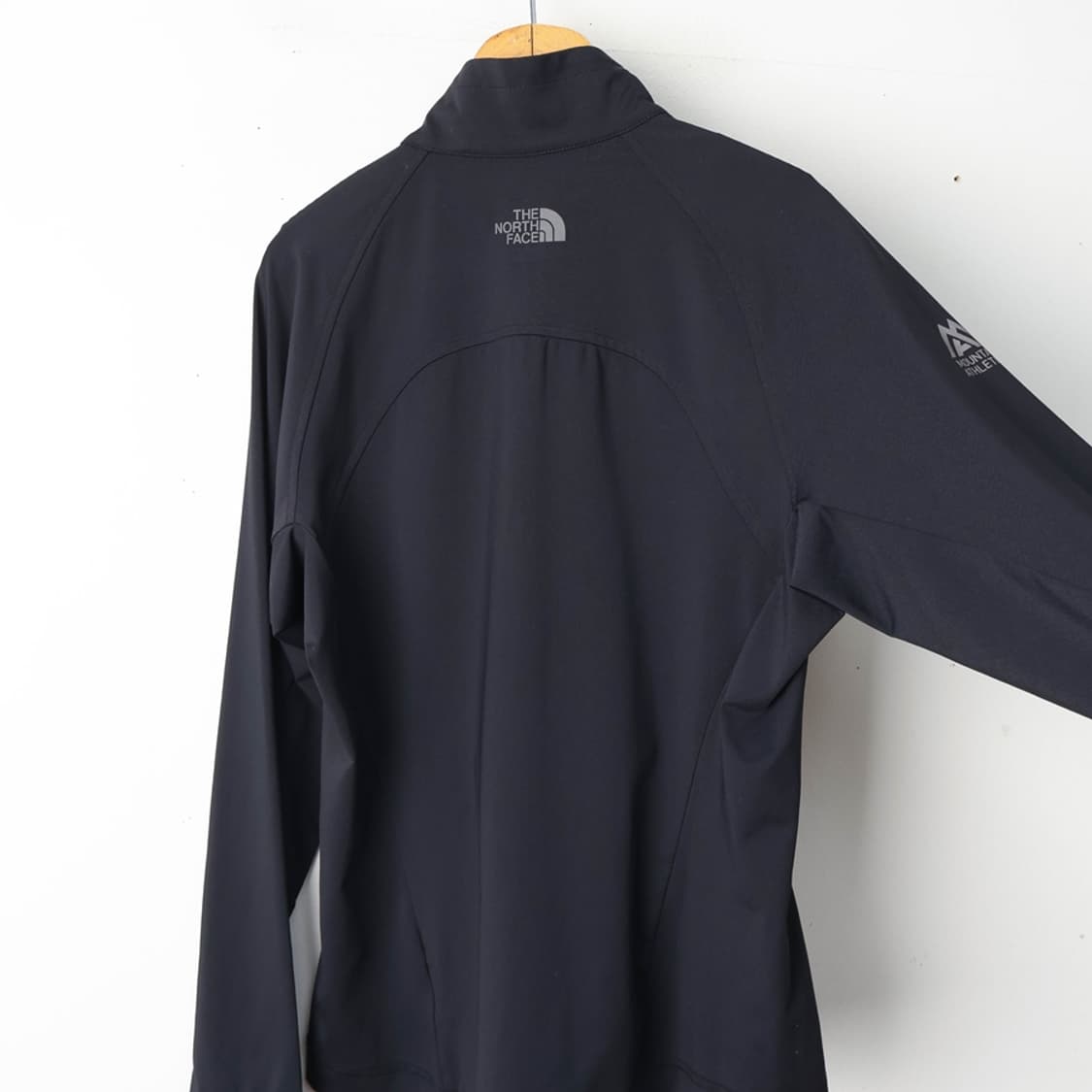 55/노스페이스 여성 쉐이프 업 자켓 상품이미지2