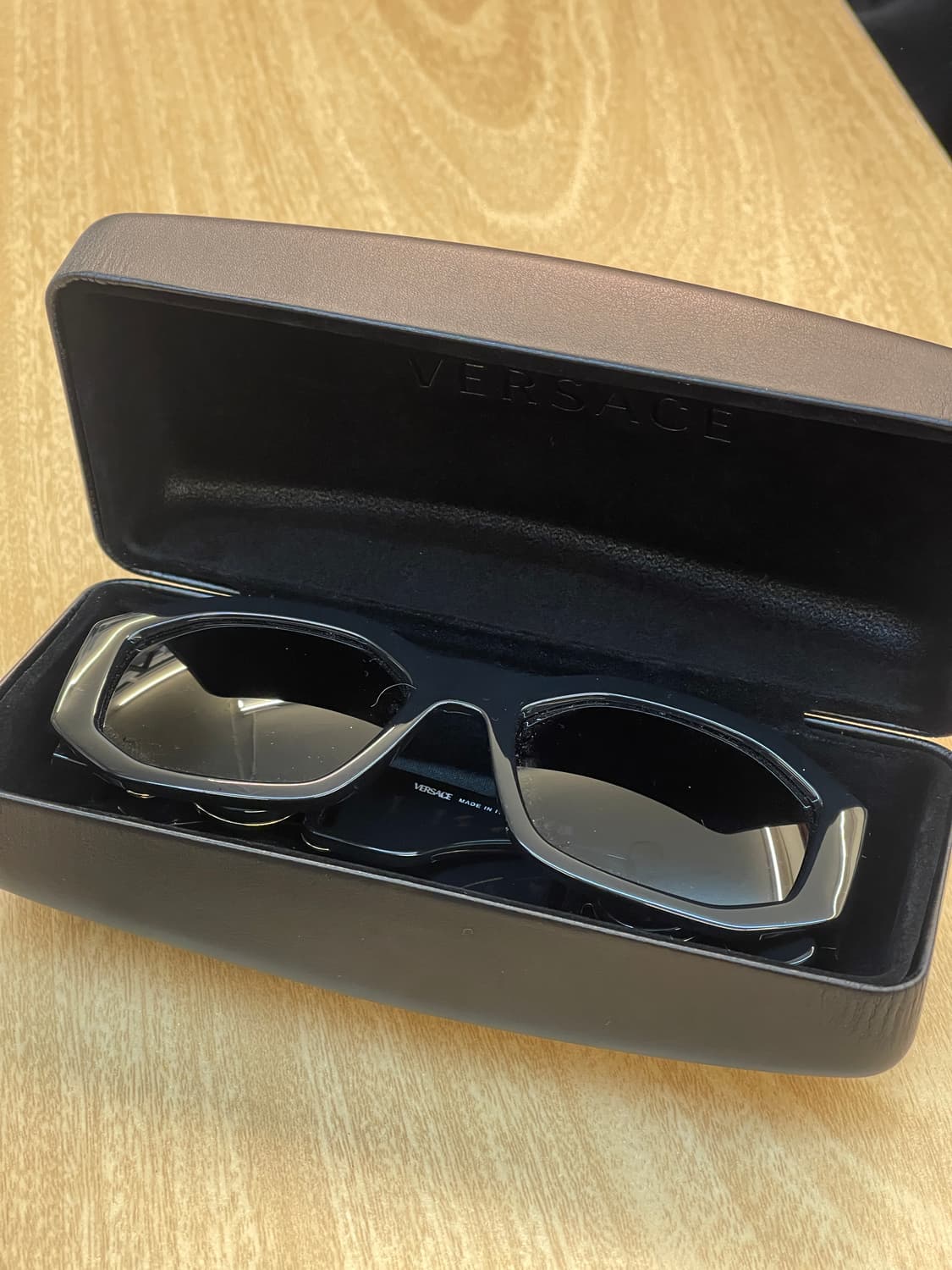 베르사체 메두사 선글라스 블랙 상품이미지3