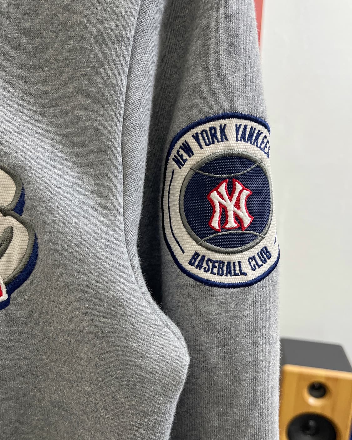 MLB 뉴욕 양키즈 스펠로고 그레이 후드집업 상품이미지6