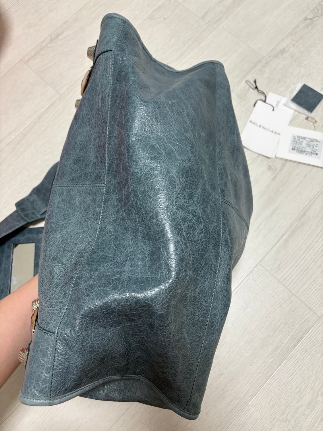 발렌시아가 자이언트 모터백 하늘색 상품이미지6